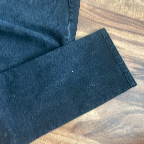 Gap straight leg jean. A true classic. - Picture 3 of 6